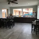 Crystal Inn