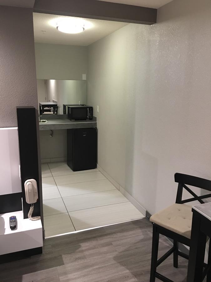 Crystal 3* Houston