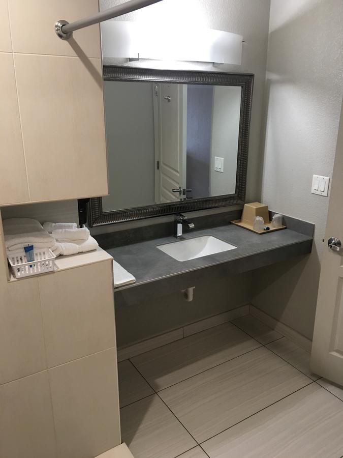 Crystal 3* Houston